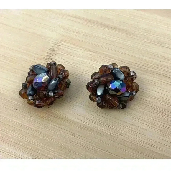 VTG Glass Bead Cluster Clip On Earrings Brass West Germany Iridescent - Picture 9 of 13